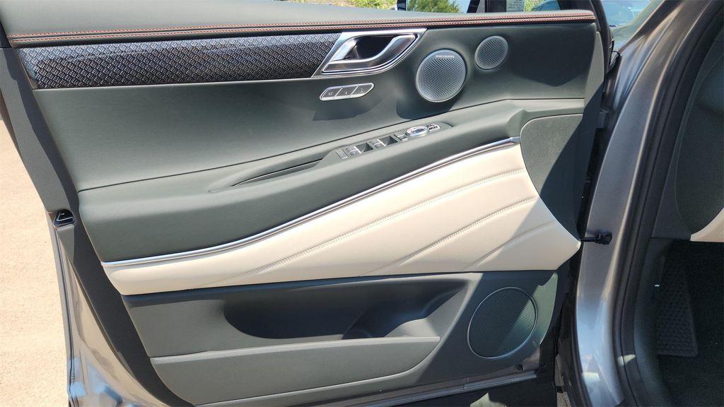 new 2025 Genesis GV80 Coupe car, priced at $87,895