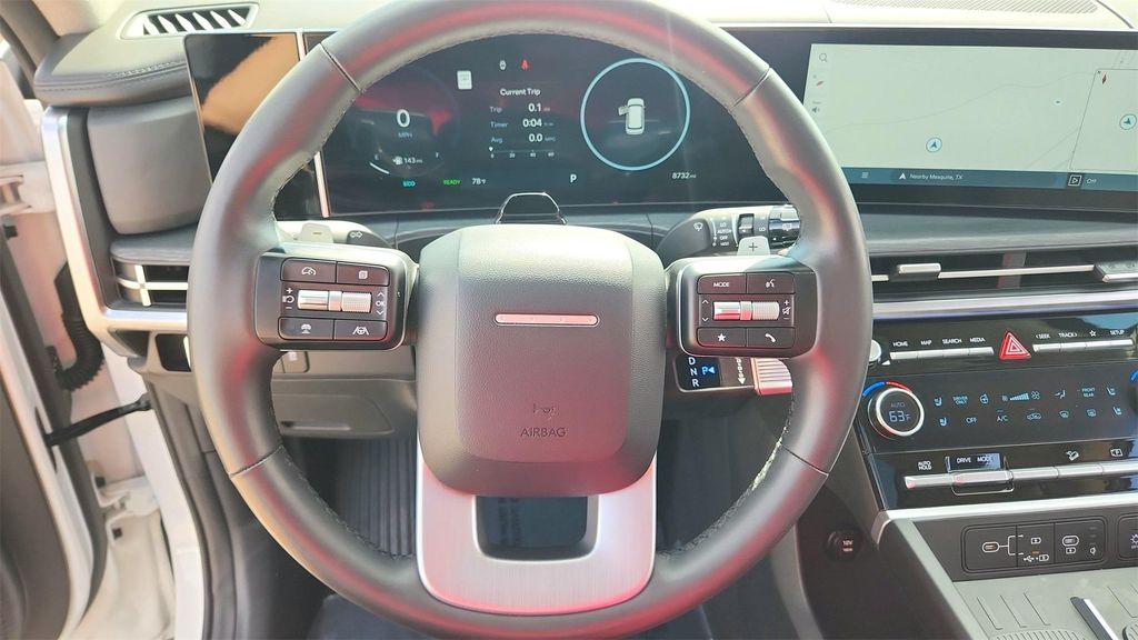 used 2025 Hyundai Santa Fe car, priced at $39,995