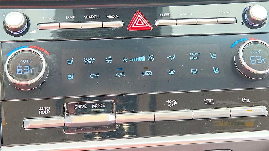 used 2025 Hyundai Santa Fe car, priced at $39,995