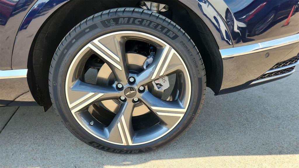 new 2026 Genesis GV80 car, priced at $75,845