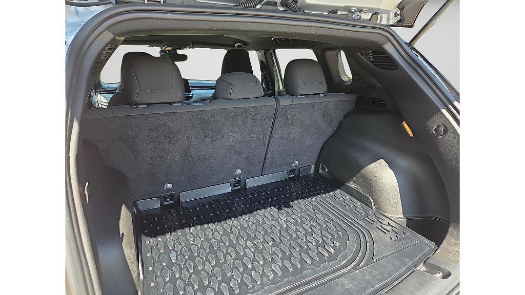 new 2025 Jeep Compass car, priced at $25,585