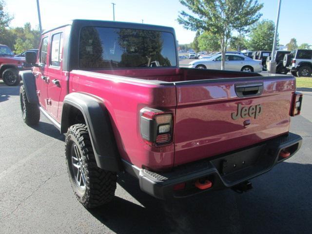 new 2024 Jeep Gladiator car, priced at $50,530