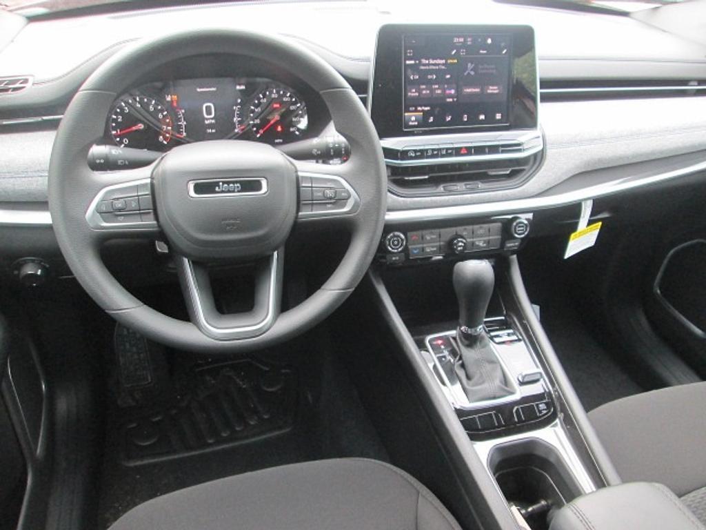 new 2025 Jeep Compass car, priced at $25,608