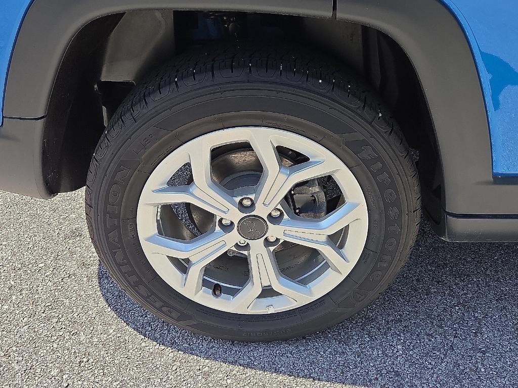 new 2025 Jeep Compass car, priced at $25,639