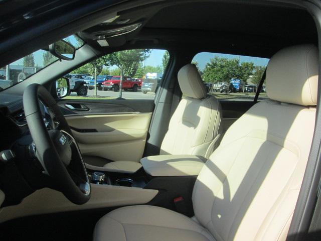 new 2025 Jeep Grand Cherokee L car, priced at $48,663