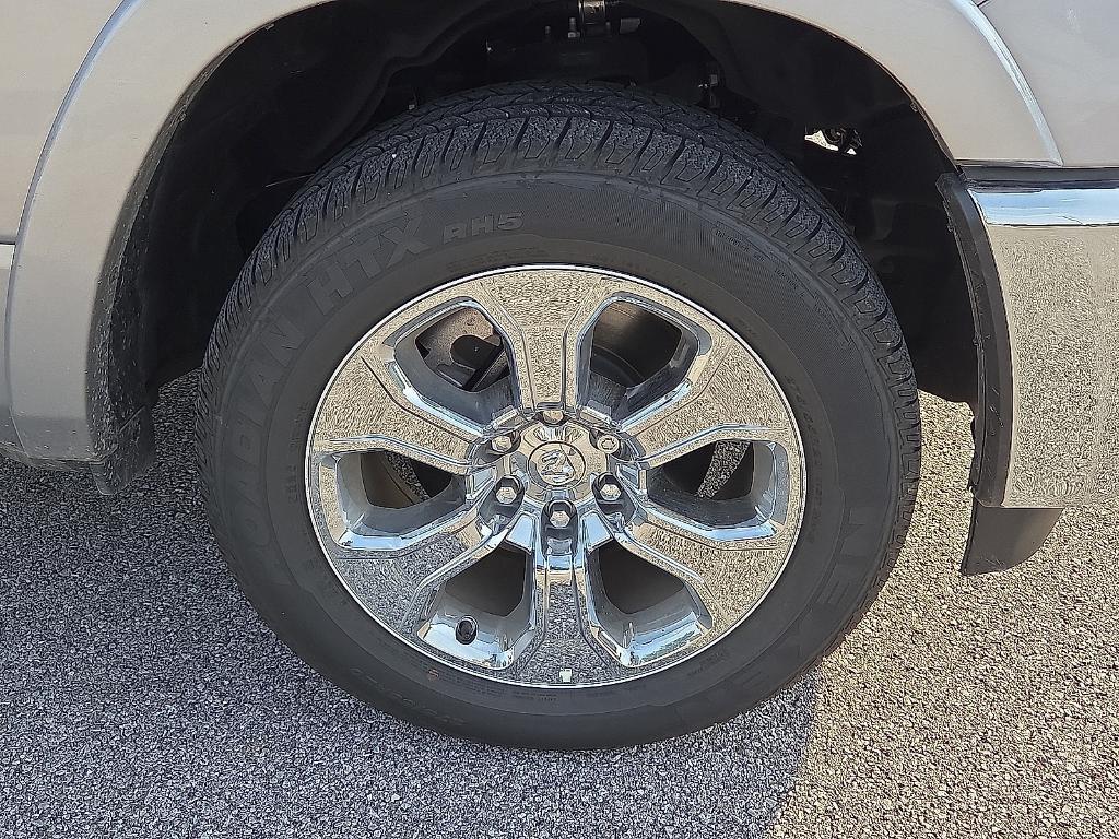 new 2025 Ram 1500 car, priced at $45,300