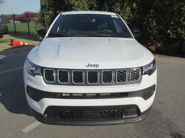 new 2024 Jeep Compass car, priced at $25,570