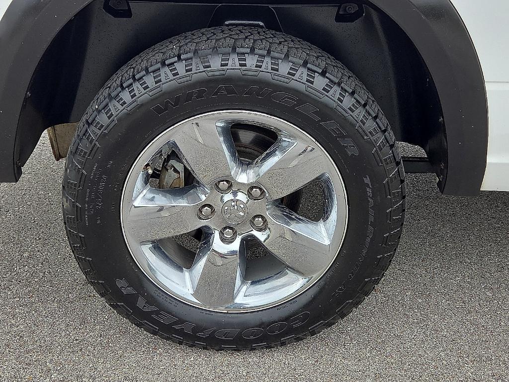 used 2014 Ram 1500 car, priced at $14,995
