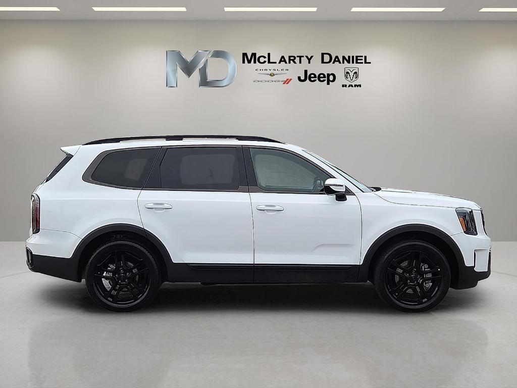 used 2025 Kia Telluride car, priced at $45,295