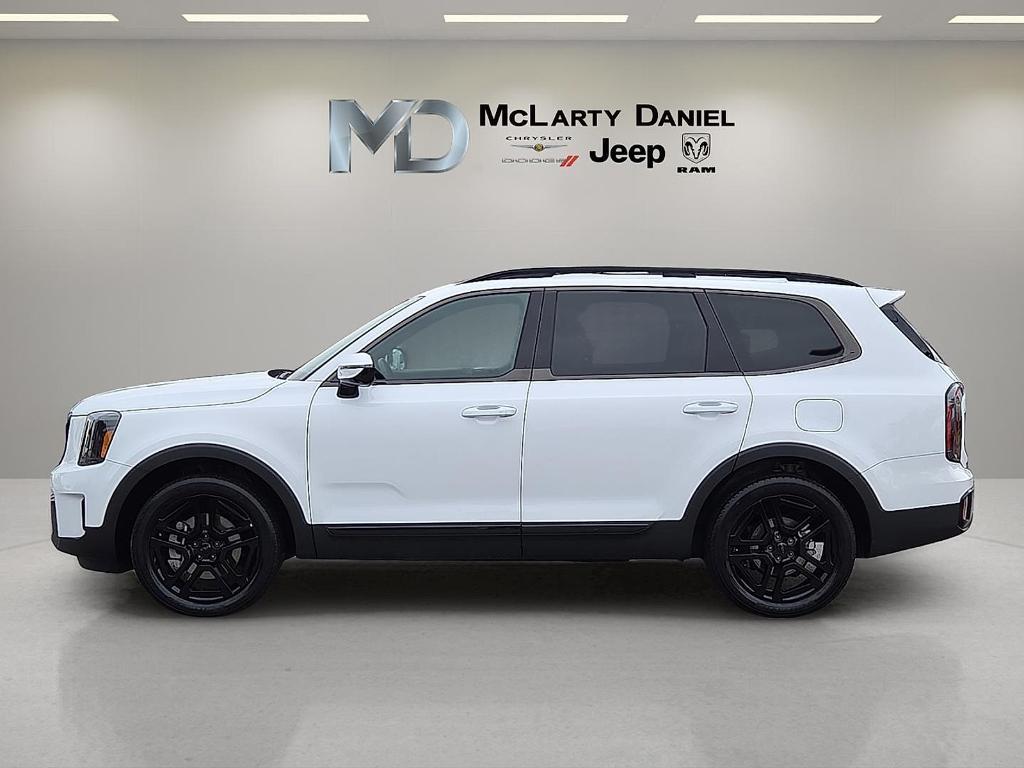 used 2025 Kia Telluride car, priced at $45,295