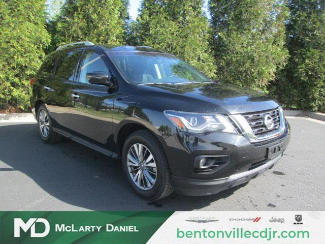 used 2020 Nissan Pathfinder car, priced at $22,359