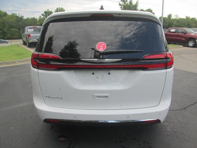 new 2024 Chrysler Pacifica car, priced at $41,036