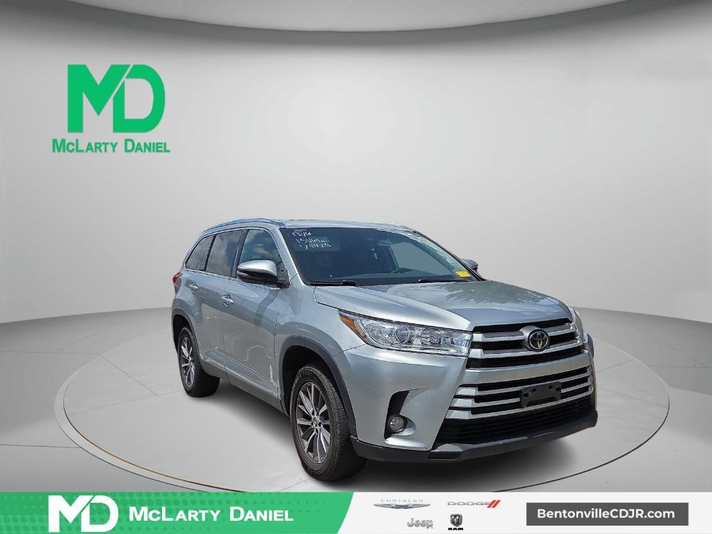used 2019 Toyota Highlander car, priced at $19,995