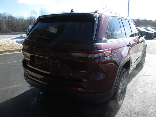 new 2025 Jeep Grand Cherokee car, priced at $41,372