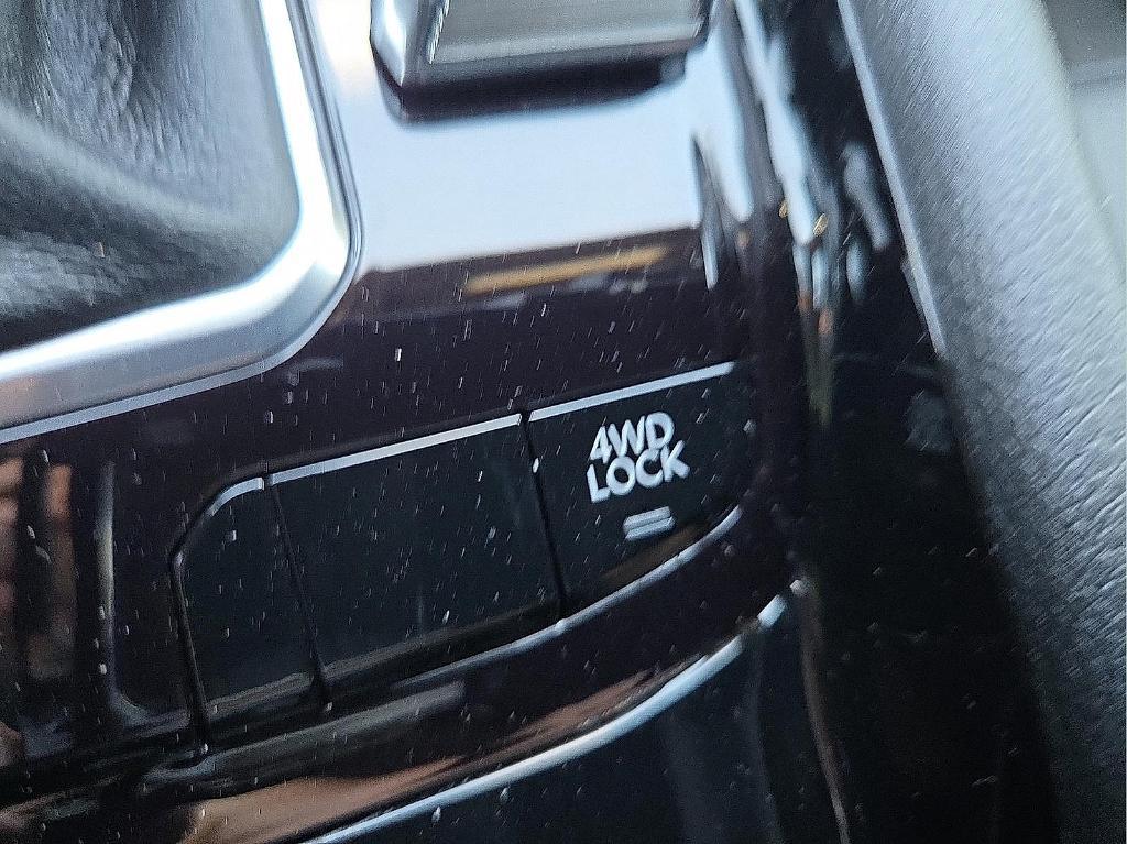 new 2025 Jeep Compass car, priced at $27,184