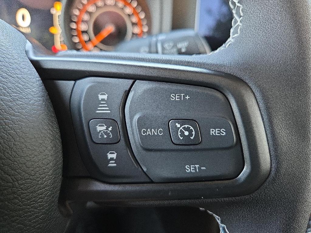 new 2025 Jeep Gladiator car, priced at $46,142