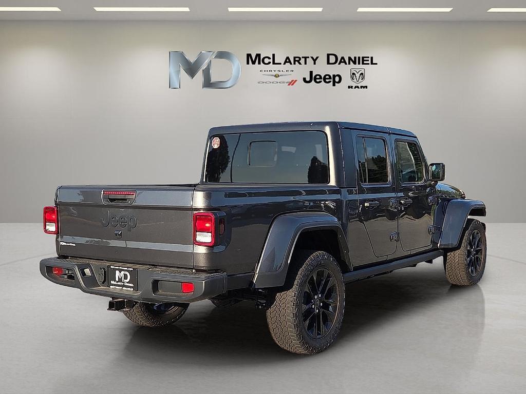 new 2025 Jeep Gladiator car, priced at $41,077