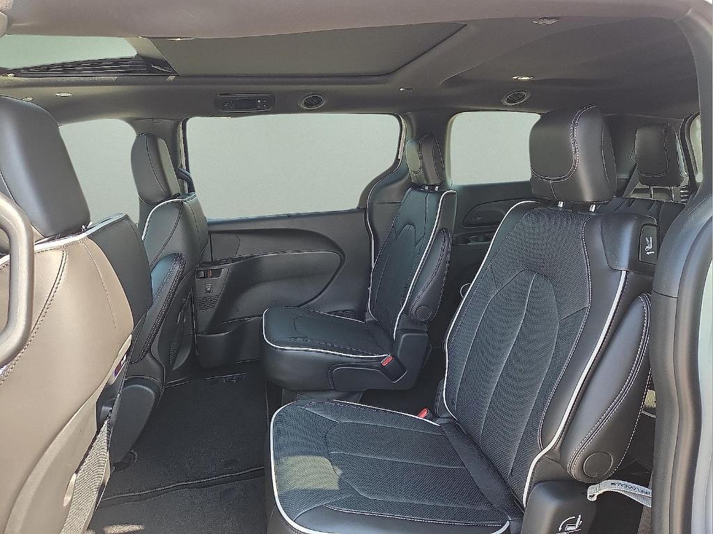 new 2026 Chrysler Pacifica car
