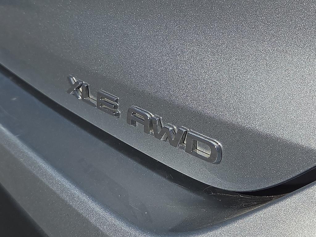 used 2023 Toyota Highlander car, priced at $32,995