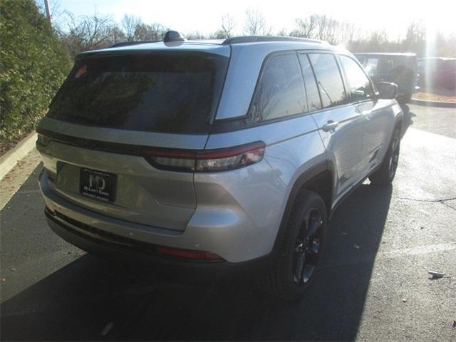 new 2025 Jeep Grand Cherokee car, priced at $39,253
