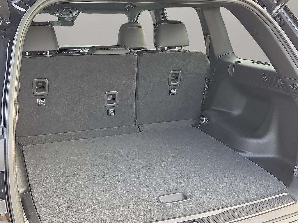 new 2025 Jeep Grand Cherokee car, priced at $41,669