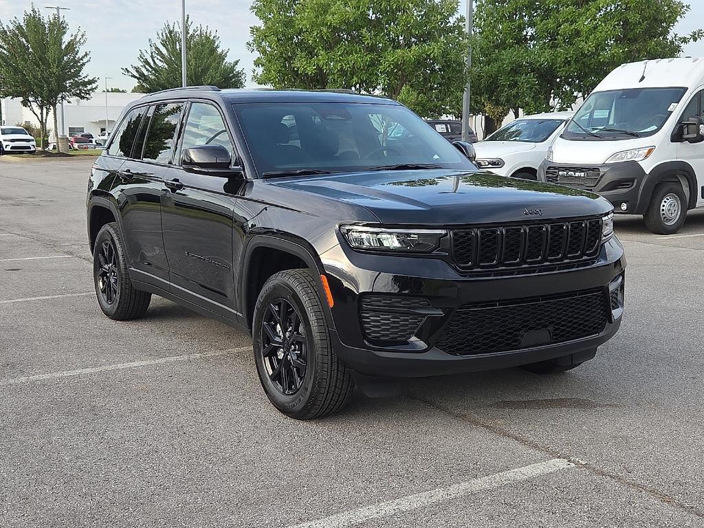 new 2025 Jeep Grand Cherokee car, priced at $41,197