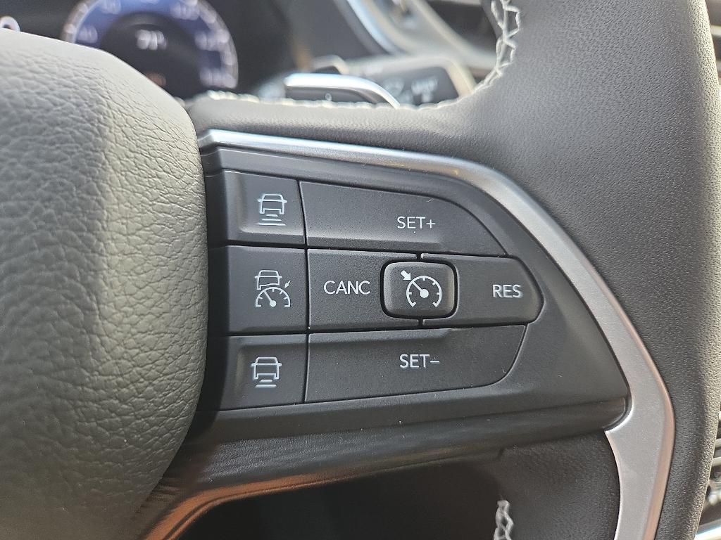new 2025 Jeep Grand Cherokee car, priced at $41,197