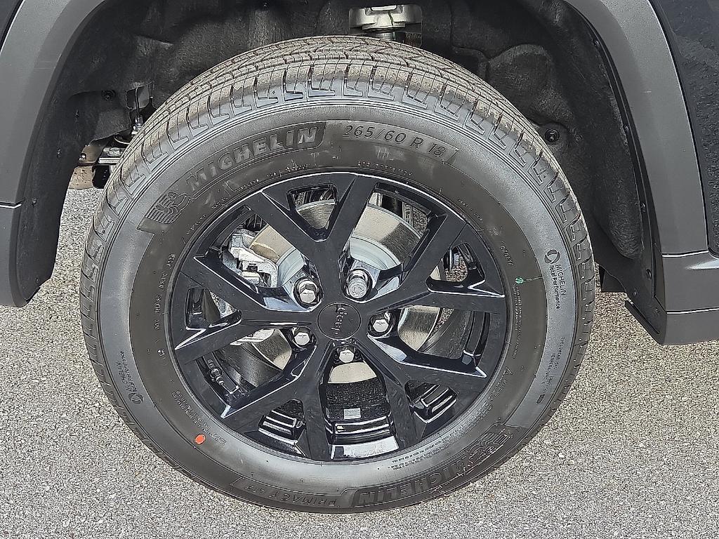 new 2025 Jeep Grand Cherokee car, priced at $41,669