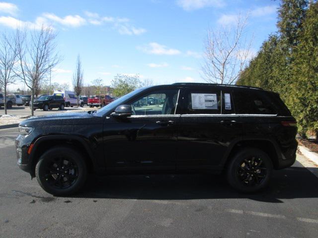 new 2025 Jeep Grand Cherokee car, priced at $40,372