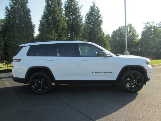 new 2024 Jeep Grand Cherokee L car, priced at $43,064