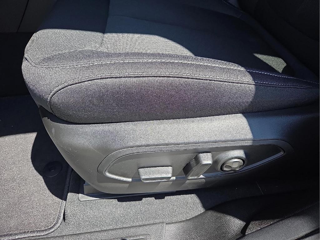 new 2025 Jeep Grand Cherokee L car, priced at $39,287