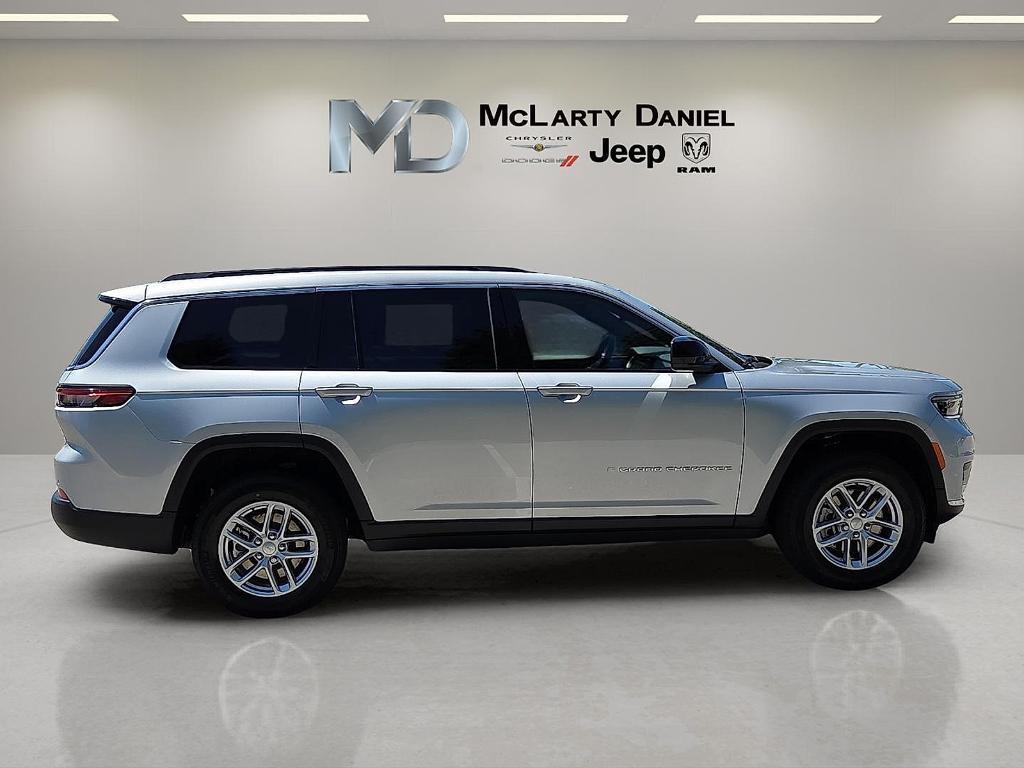 new 2025 Jeep Grand Cherokee L car, priced at $39,287