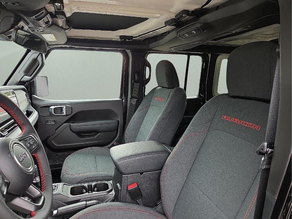 new 2025 Jeep Wrangler car, priced at $55,649
