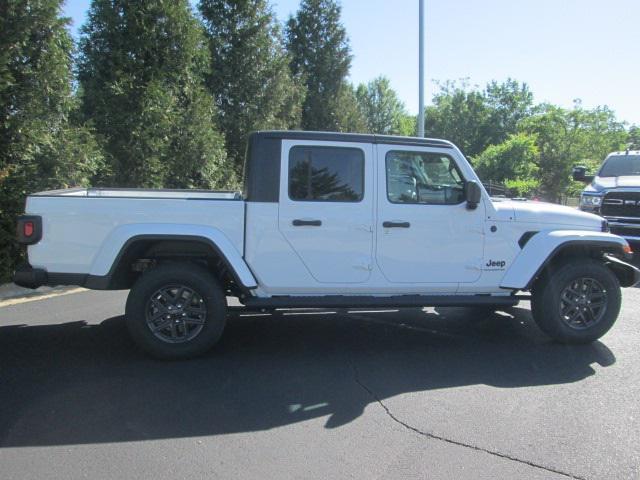 new 2024 Jeep Gladiator car, priced at $42,320