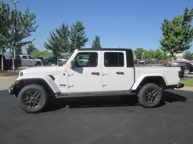 new 2024 Jeep Gladiator car, priced at $42,320