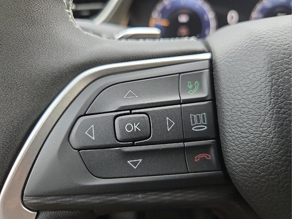 new 2025 Jeep Grand Cherokee car, priced at $37,225