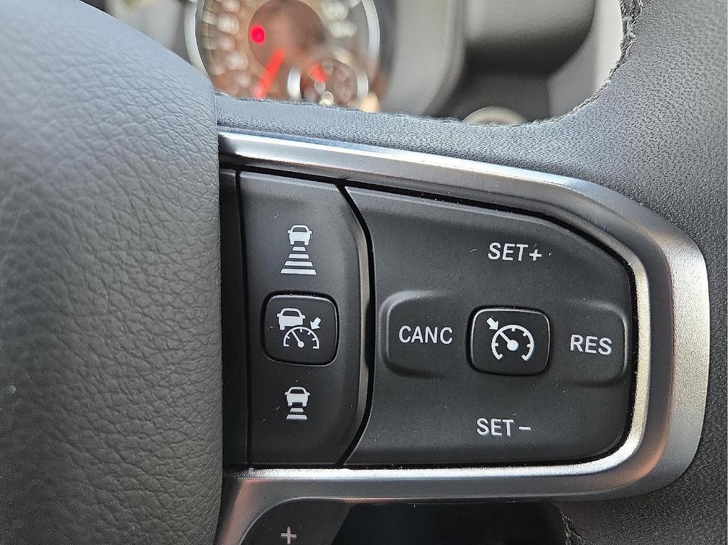 new 2025 Ram 1500 car, priced at $45,213