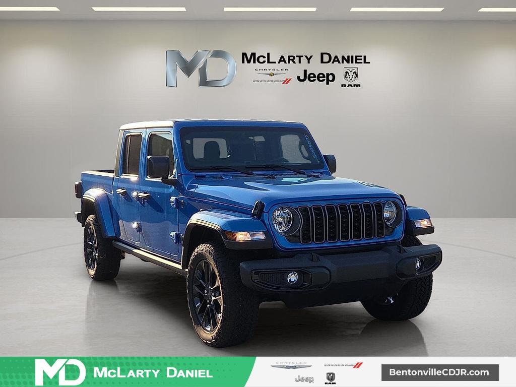 new 2025 Jeep Gladiator car, priced at $41,077