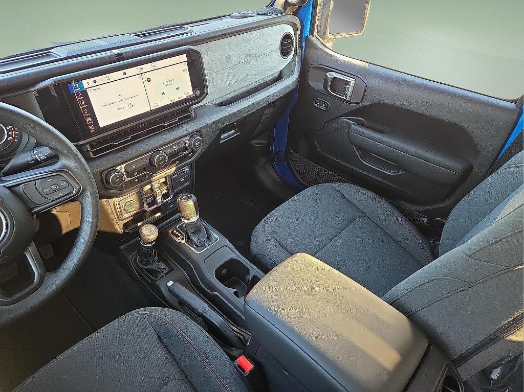 new 2025 Jeep Gladiator car, priced at $41,077