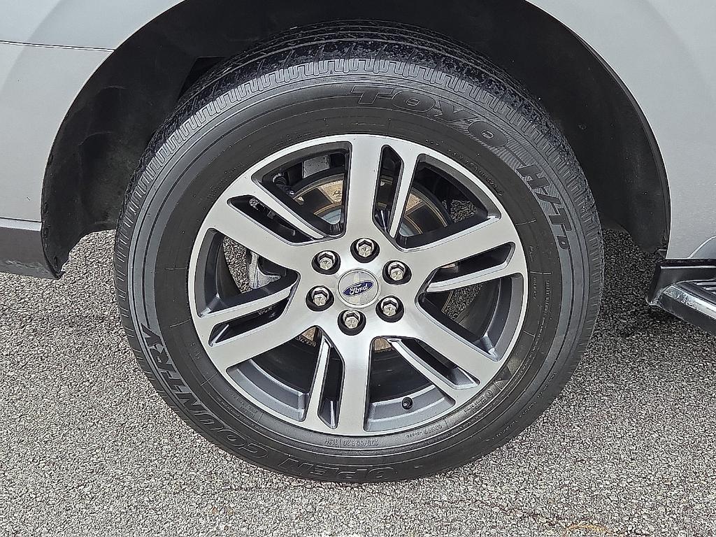 used 2023 Ford Expedition car, priced at $46,610