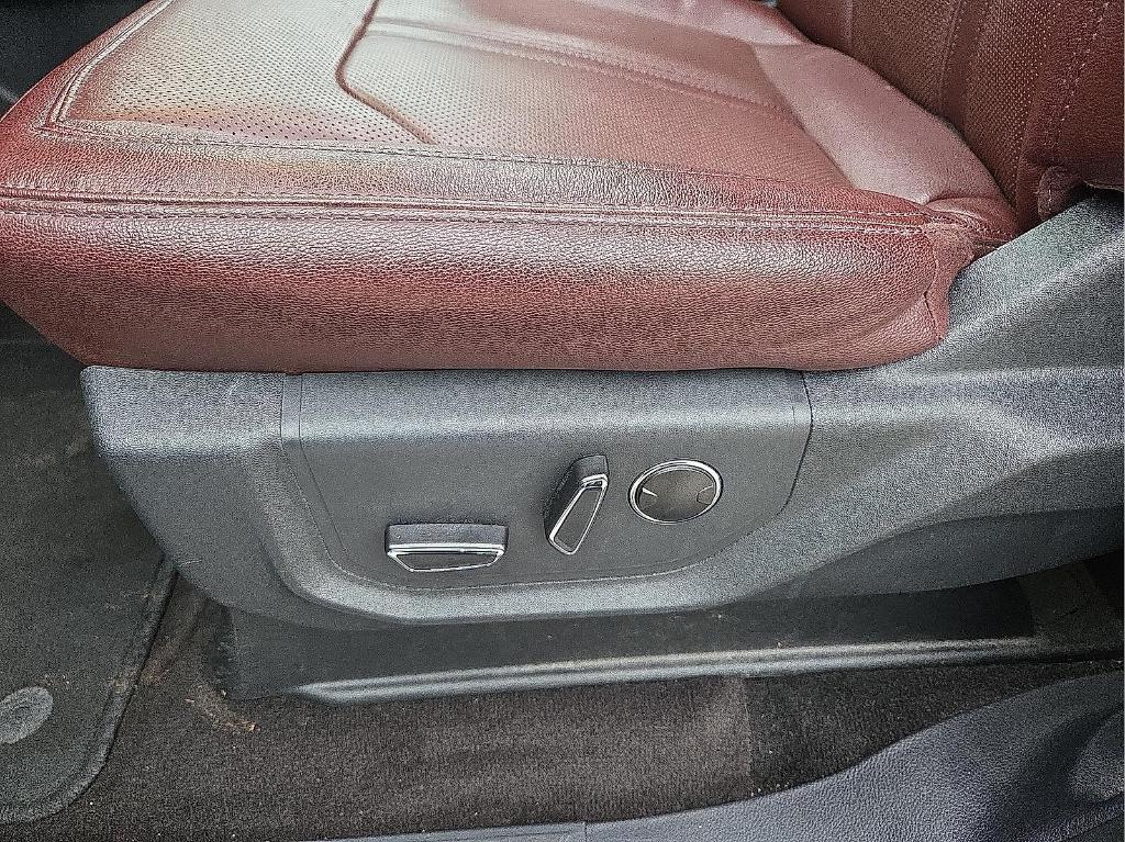 used 2023 Ford Expedition car, priced at $46,610