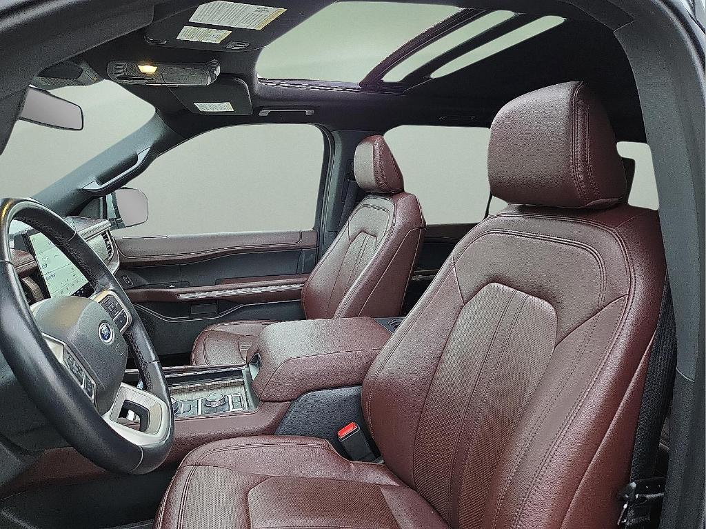 used 2023 Ford Expedition car, priced at $46,610
