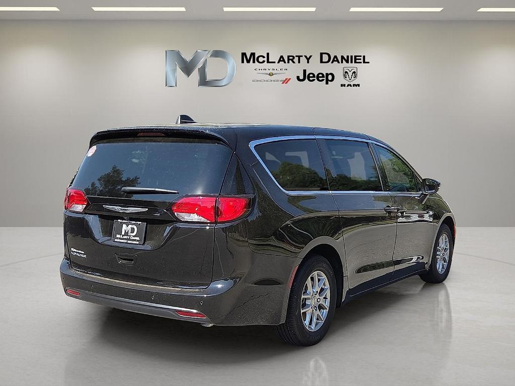new 2025 Chrysler Voyager car, priced at $35,521