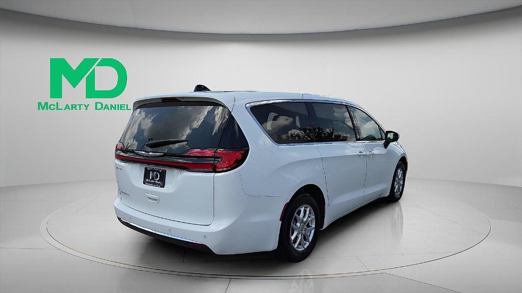 used 2023 Chrysler Pacifica car, priced at $23,876