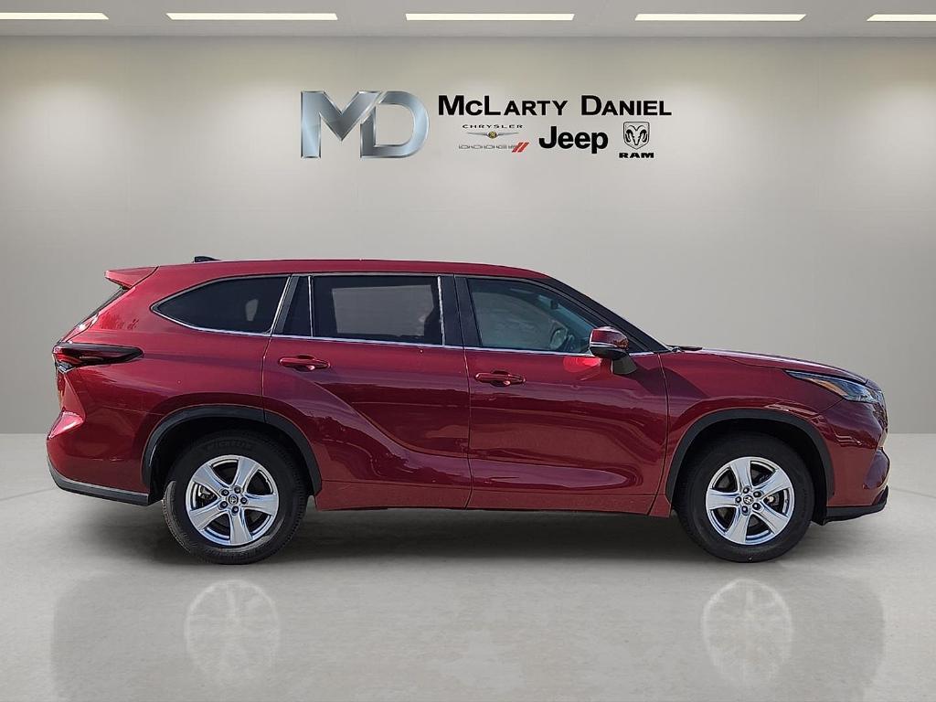 used 2024 Toyota Highlander car, priced at $33,605