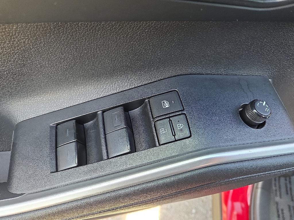 used 2024 Toyota Highlander car, priced at $33,605