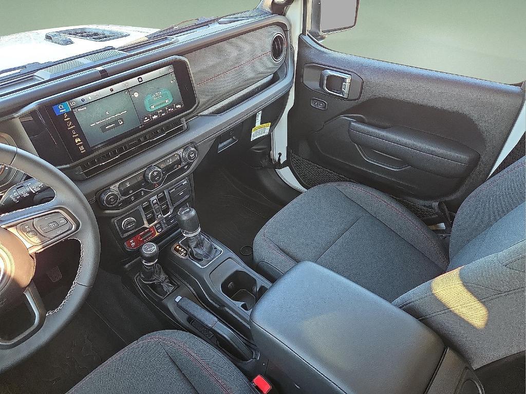 new 2025 Jeep Wrangler car, priced at $51,165