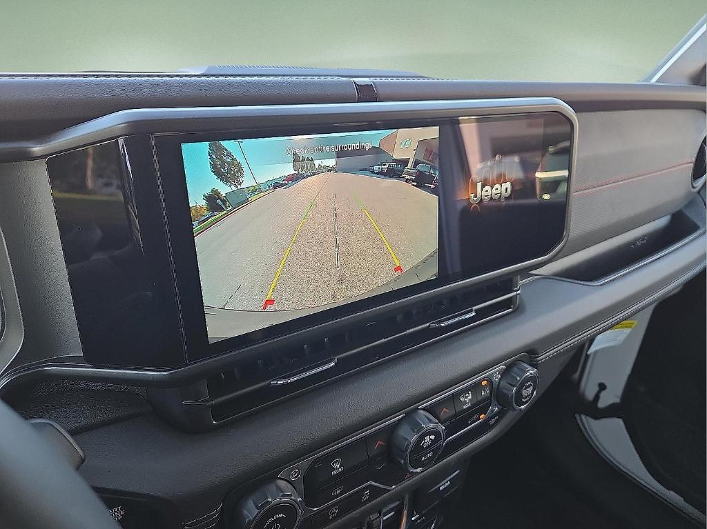 new 2025 Jeep Wrangler car, priced at $51,165