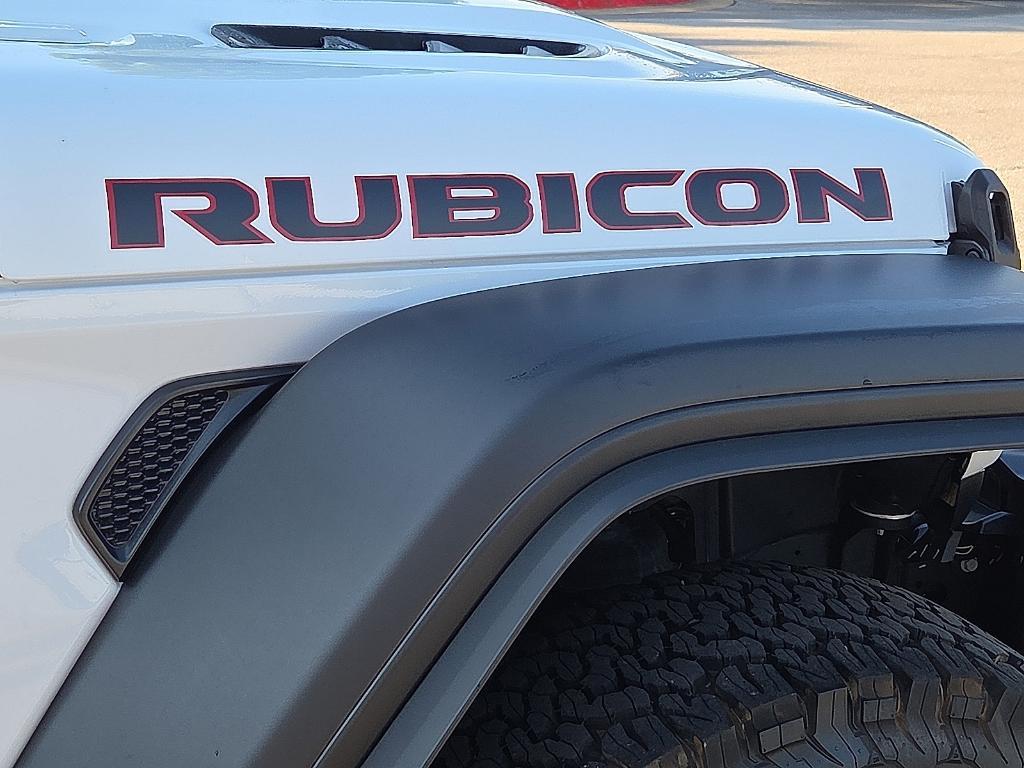 new 2025 Jeep Wrangler car, priced at $51,165