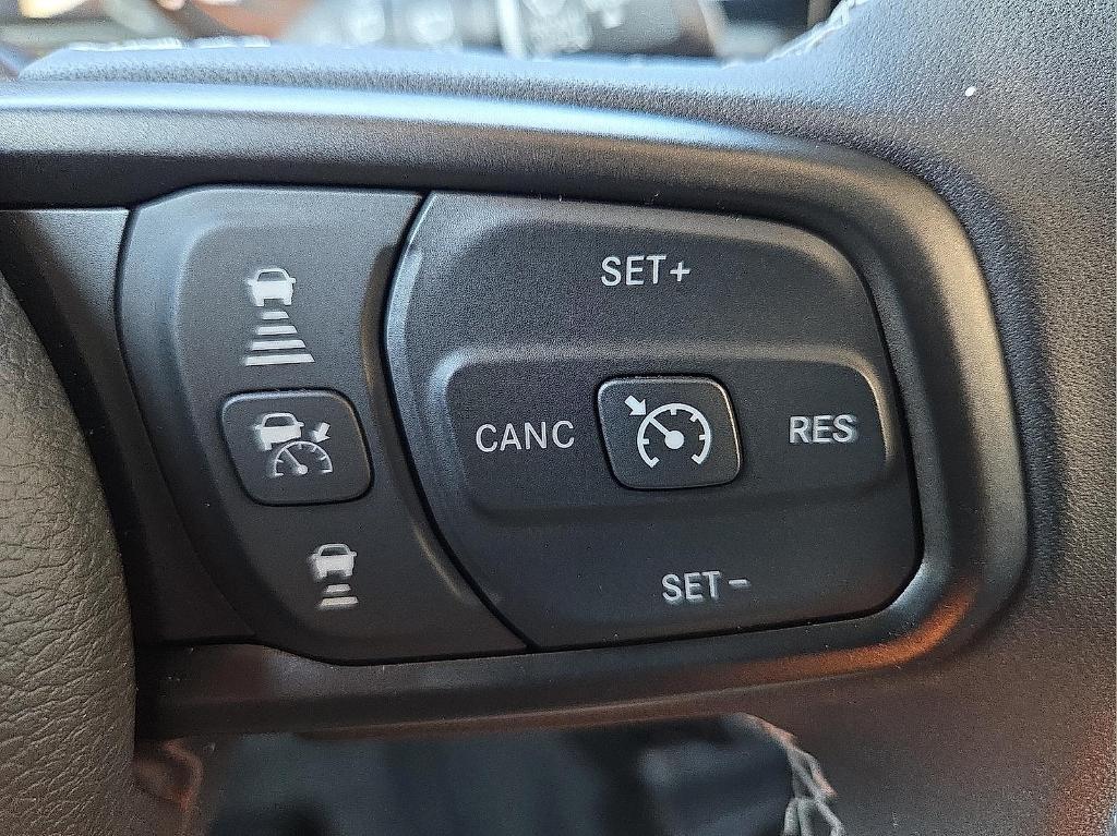 new 2025 Jeep Wrangler car, priced at $51,165